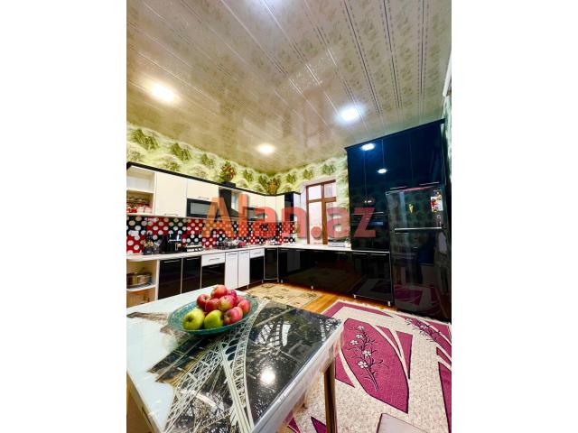 2 mərtəbəli gözəl bağ evi