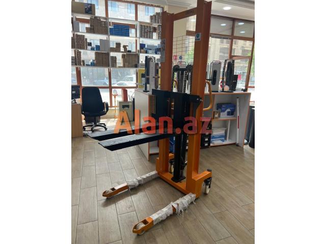 Stabelyor Palet qaldiran