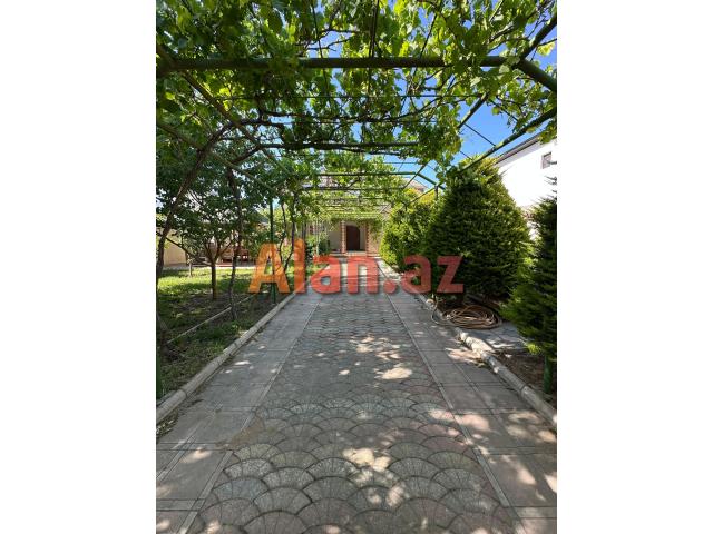 5 otaqli həyət evi