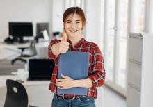 Operator tələb olunur.İş ofis daxilidi