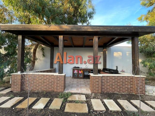 Buzovnada dənizə yaxın super bağ evi