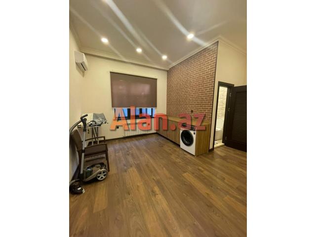 Buzovnada dənizə yaxın super bağ evi