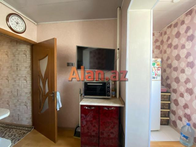 Yeni Günəşli, D Massivində 2 otaqlı, Əşyalı mənzil