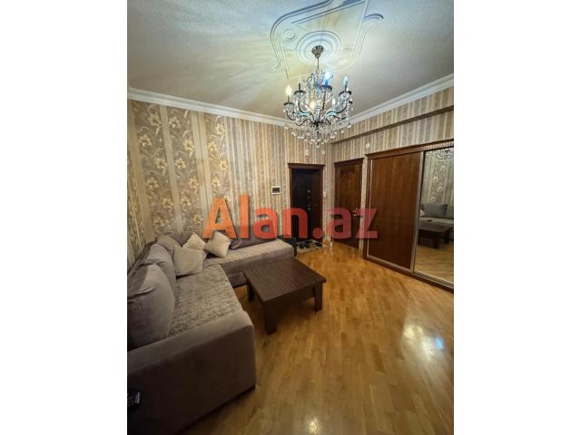 YENİ YASAMALDA 3 otaqlı MƏNZİL və qaraj SATILIR !!!!