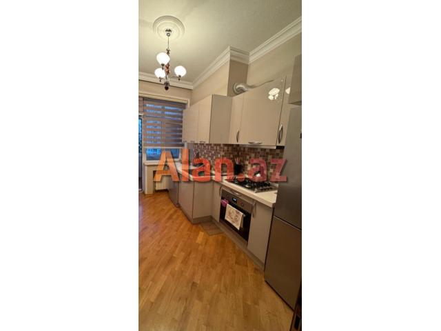 YENİ YASAMALDA 3 otaqlı MƏNZİL və qaraj SATILIR !!!!