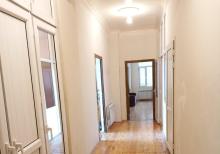 Bakı şəhəri Yasamal rayonu Abbas Mirzə Şərifzadə küçəsi