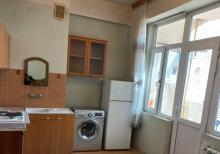 Bakı şəhəri Yasamal rayonu Abbas Mirzə Şərifzadə küçəsi