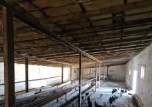 Fermer təsərrüfatı satılır.