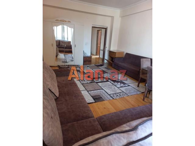 Mərkəzdə 2 otaqlı, tam əşyalı mənzil – 90 kv, birbaşa sahibindən