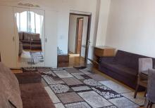 Mərkəzdə 2 otaqlı, tam əşyalı mənzil – 90 kv, birbaşa sahibindən