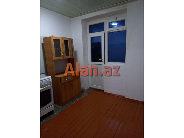 Siyəzən şəhərində mənzil satılır