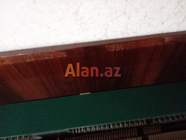piano yaxşı vəziyyətdə