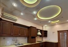 8 ci mkr 5 otaqlı mənzil satılır