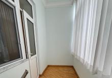 8 ci mkr 5 otaqlı mənzil satılır