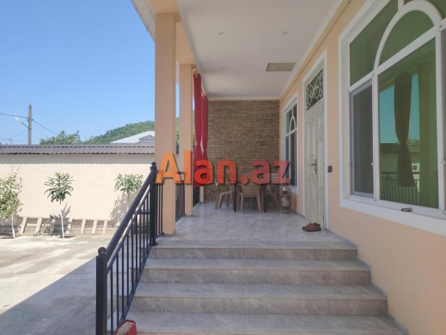 Günlük kirayə heyət evi