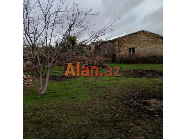 Buzovnada 15 sot torpaq sahəsi satılır