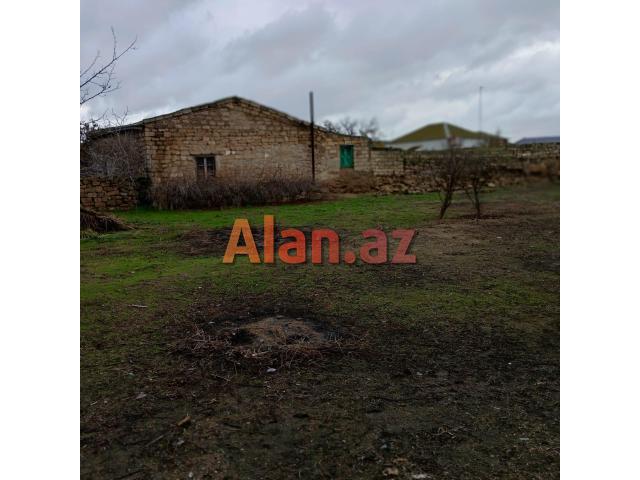 Buzovnada 15 sot torpaq sahəsi satılır