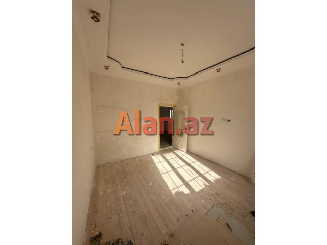 Təcili Buzovnada 14sotda 4otaqlı bağ evi satılır