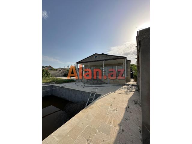 Təcili Buzovnada 14sotda 4otaqlı bağ evi satılır