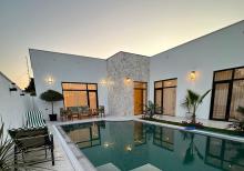 Mərdəkanda bağ evi satılır