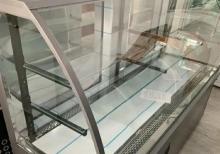 Soyuducu vitrin satılır