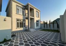 Mərdəkan yolunda 2 mərtəbəli həyət evi satılır