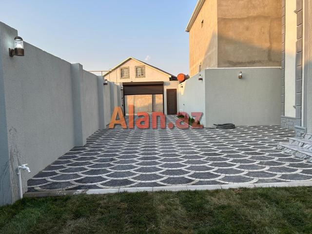 Mərdəkan yolunda 2 mərtəbəli həyət evi satılır