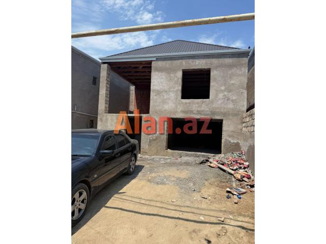 tecili  4 otaqli heyet evi