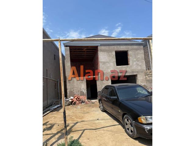 tecili  4 otaqli heyet evi