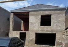 tecili  4 otaqli heyet evi