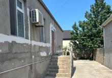 Buzovnada 5 otaqlı həyət evi satılır