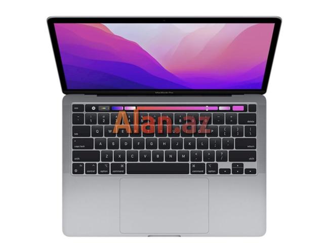 Macbook pro 2022 M2