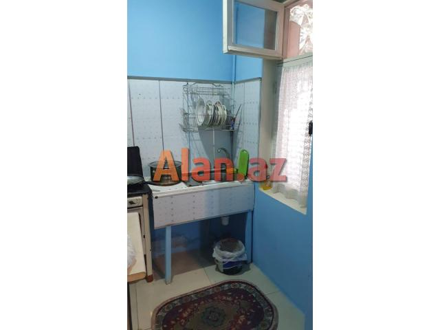 3 mkr bazarin yani memar ecemi metrosu