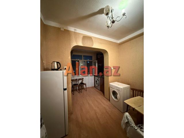 YENİ YASAMALDA MƏNZİL KÖHNƏ BİNADA LENİNQRAD LAHİYİYƏ