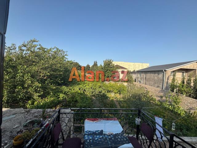 Buzovnada həyət evi satılır