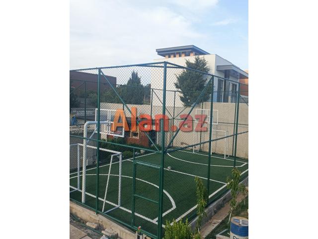 Futbol stadionu tikintisi