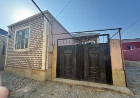 Binəqədidə 3 otaqlı həyət evi