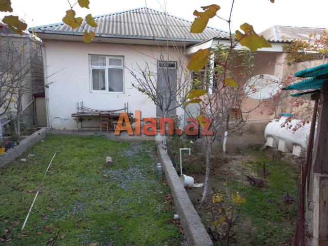 Şağan-2də həyət evi satılır
