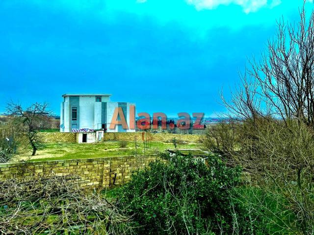 Nardaranda torpağ sahəsi