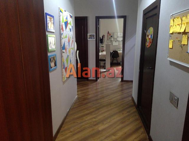 Buzovnada bağ evi satılır