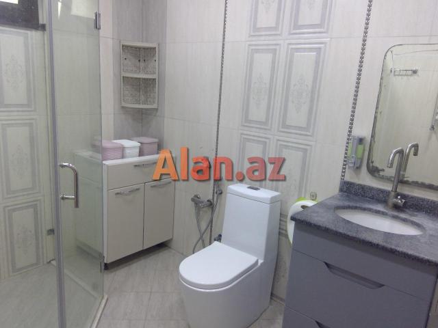 Buzovnada bağ evi satılır