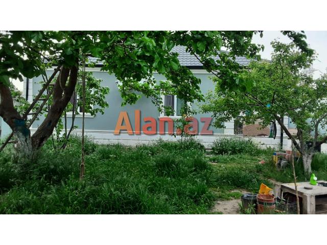 Buzovnada bağ evi satılır