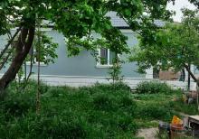 Buzovnada bağ evi satılır