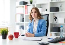 Menecer tələb ounur