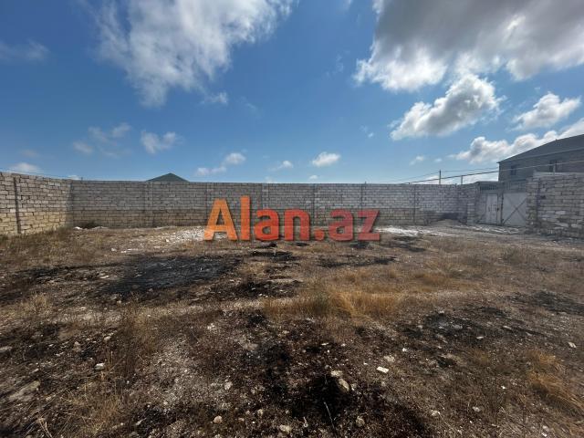 Buzovnada torpaq sahəsi satılır