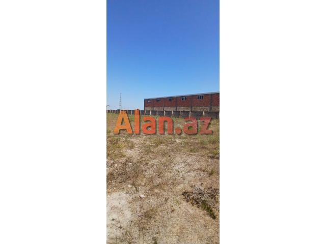 Buzovnada torpaq sahəsi satılır