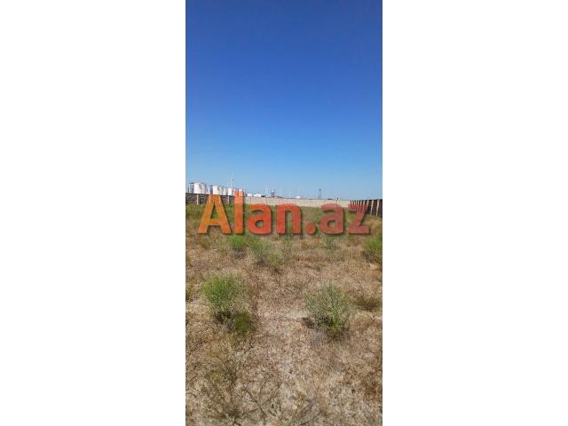 Buzovnada torpaq sahəsi satılır