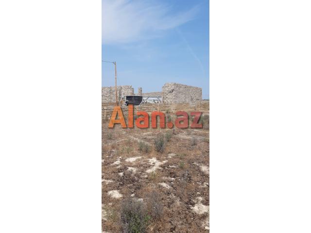 Buzovnada torpaq sahəsi satılır