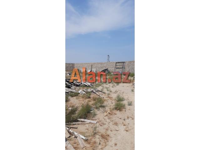 Buzovnada torpaq sahəsi satılır