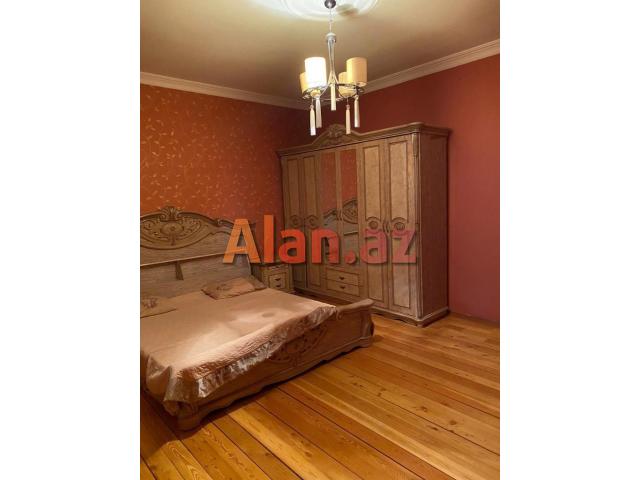 Albalıda həyət evi satılır